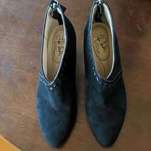 Women's shoes